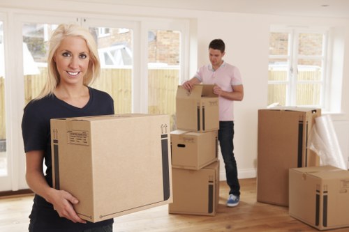 Clear access and safe teamwork during a removal job