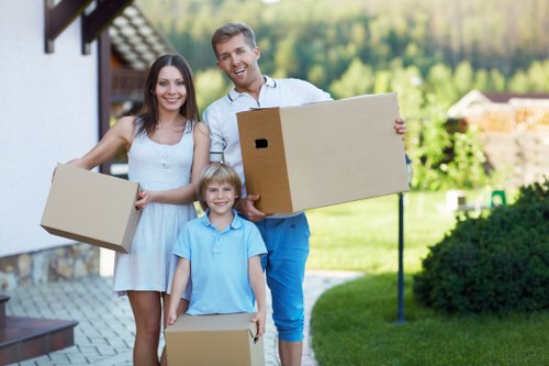 Room-by-room unpacking support for a Feltham property
